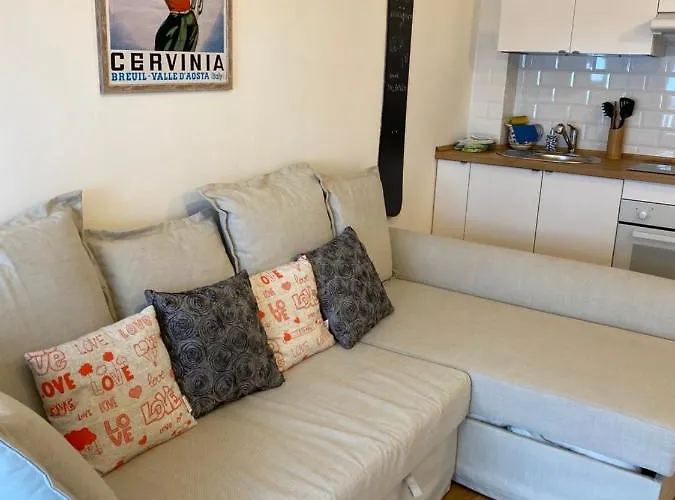 Апартаменти New Bilocale Centro Vista Cervino